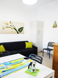 Appartamenti Porto+Cesareo living: si affittano case vacanza e appartamenti turistici situati a Torre Lapillo, la marina più importante di Porto Cesareo.